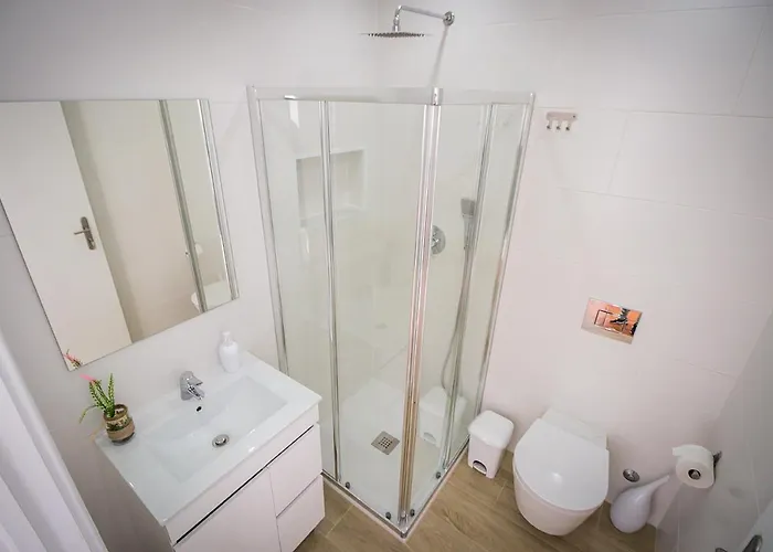 Ponta Delgada 2 בית הארחה Arrifes